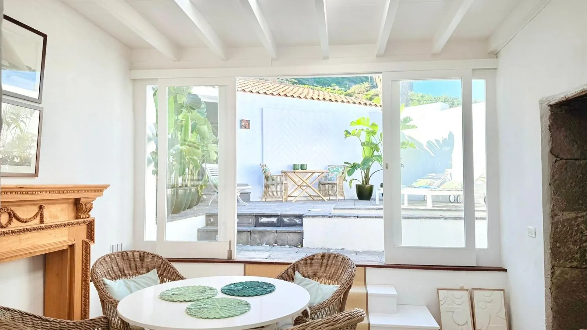 Villa Casa Malena Seafront And Private Pool à Las Aguas Hébergement de vacances