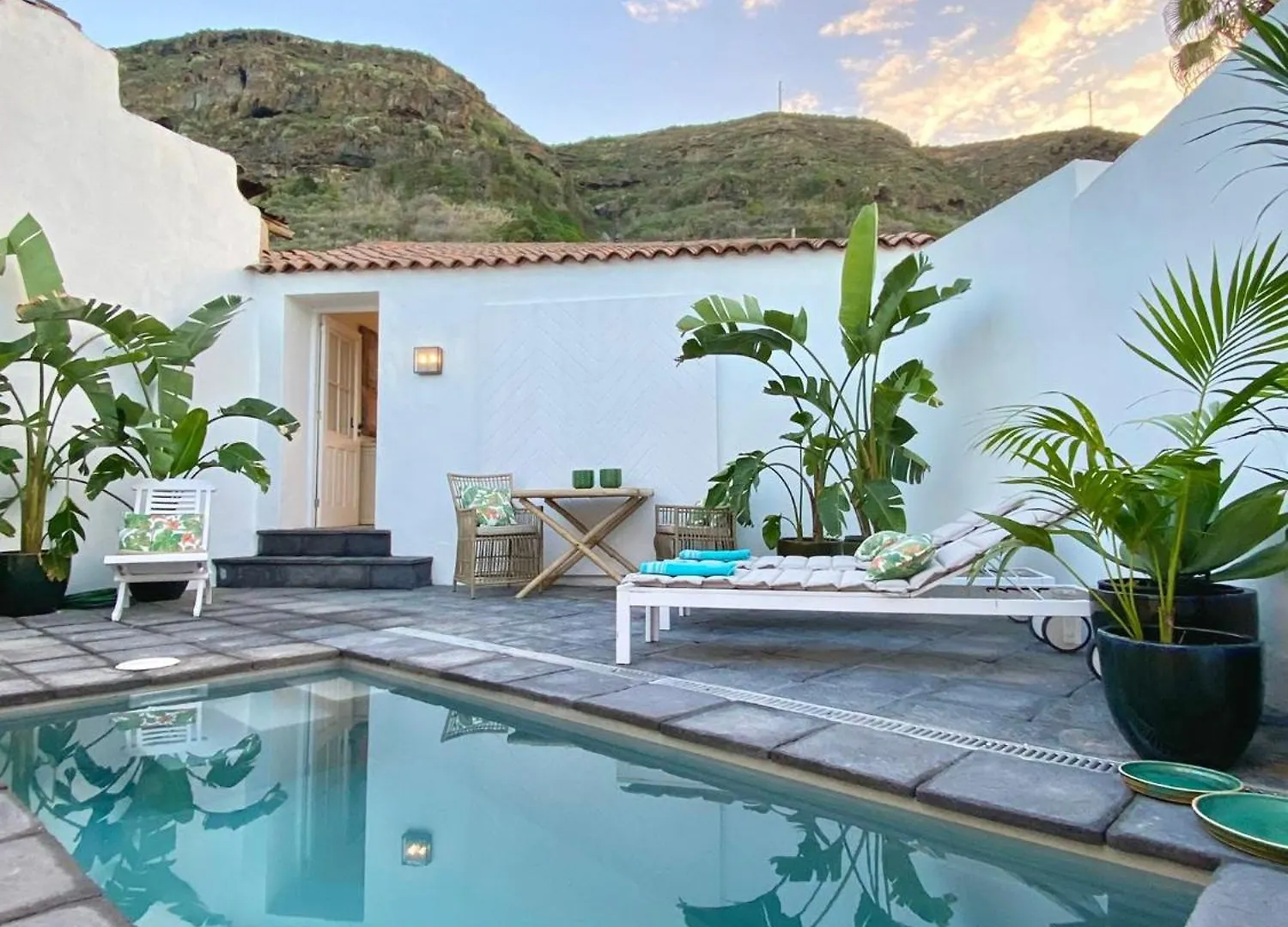 Casa Malena Seafront And Private Pool Villa Las Aguas
