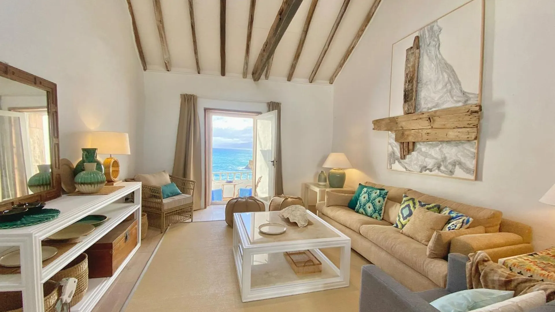 Hébergement de vacances Villa Casa Malena Seafront And Private Pool à Las Aguas Espagne